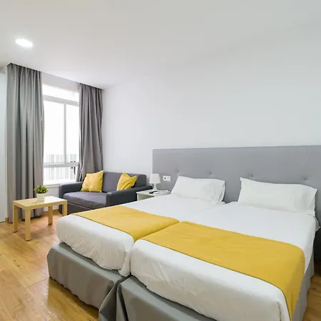 By Canteras Beach, Palmas Apartment *